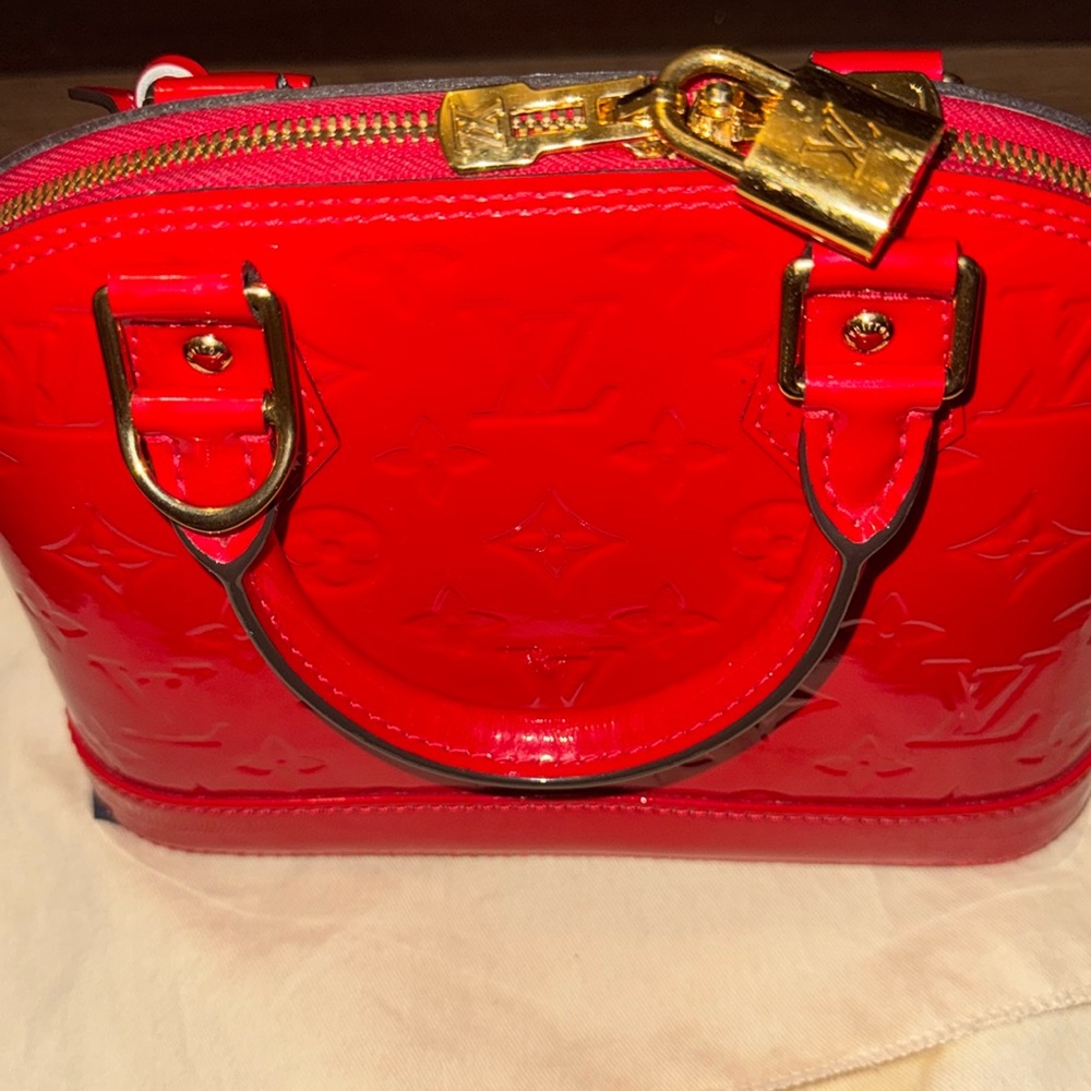 Louis Vuitton Vernis Alma BB Red